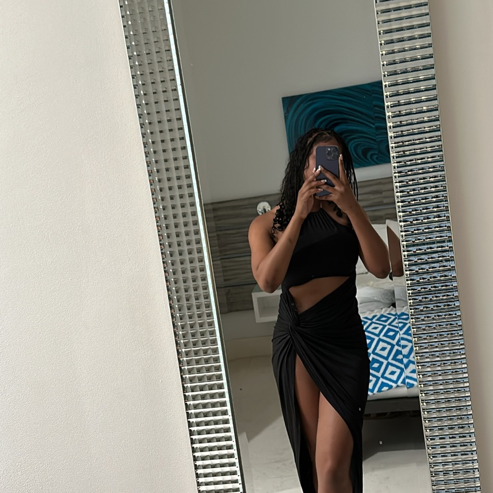 Elegant Black Cut-Out Dress